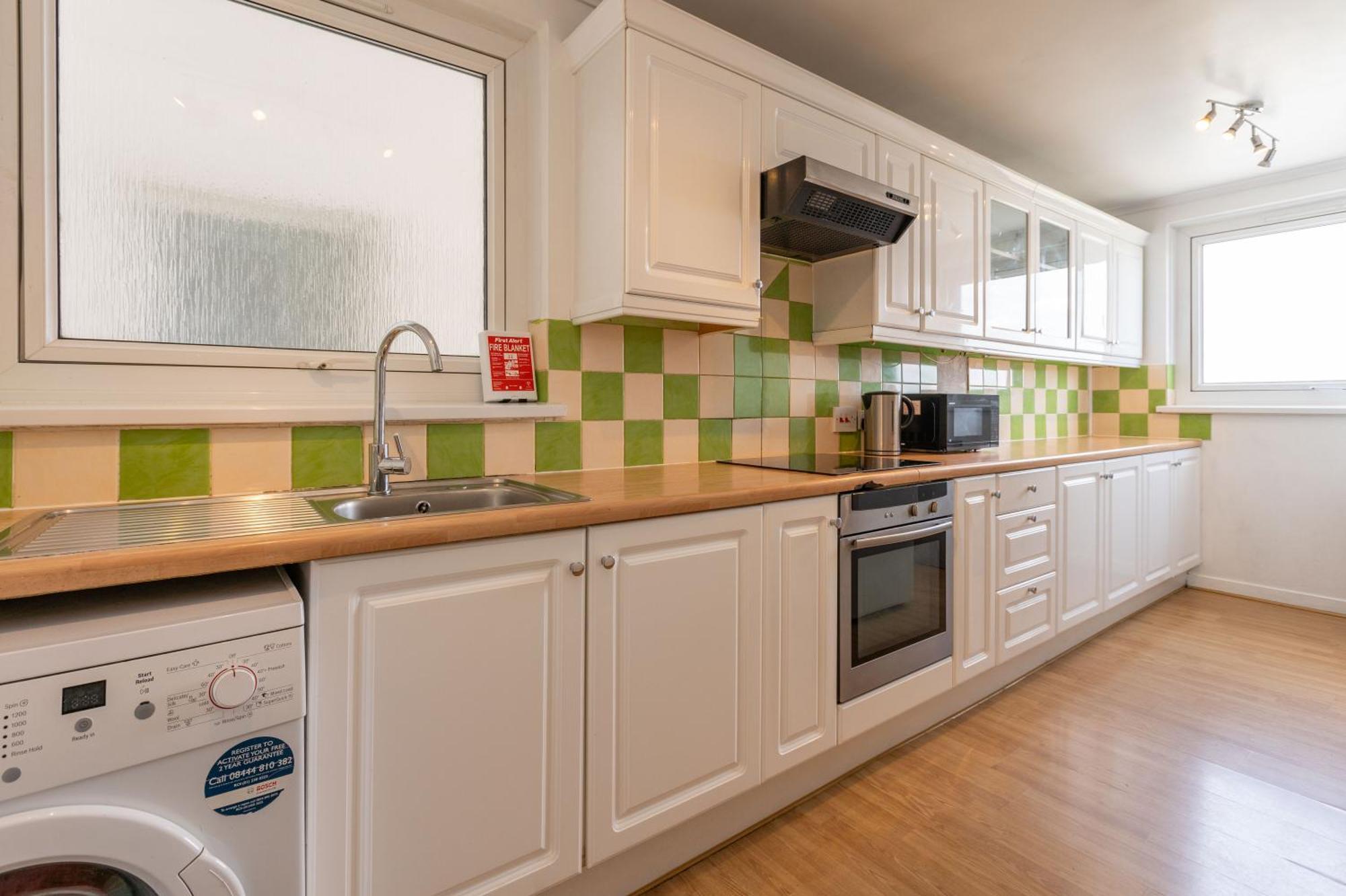 City View Apartments - Bow Лондон Екстер'єр фото